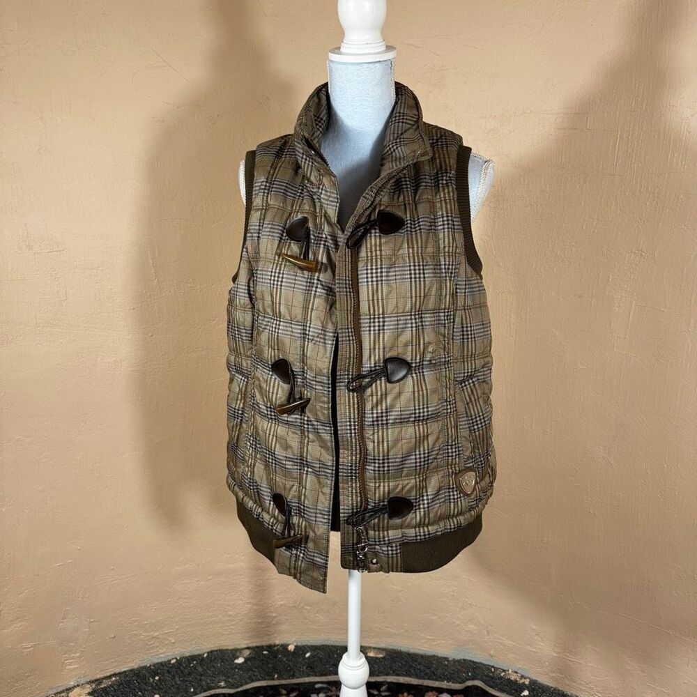 Ariat International “Fit For A Rider” Tan Plaid Full Puffer Vest – Toggle & Zip